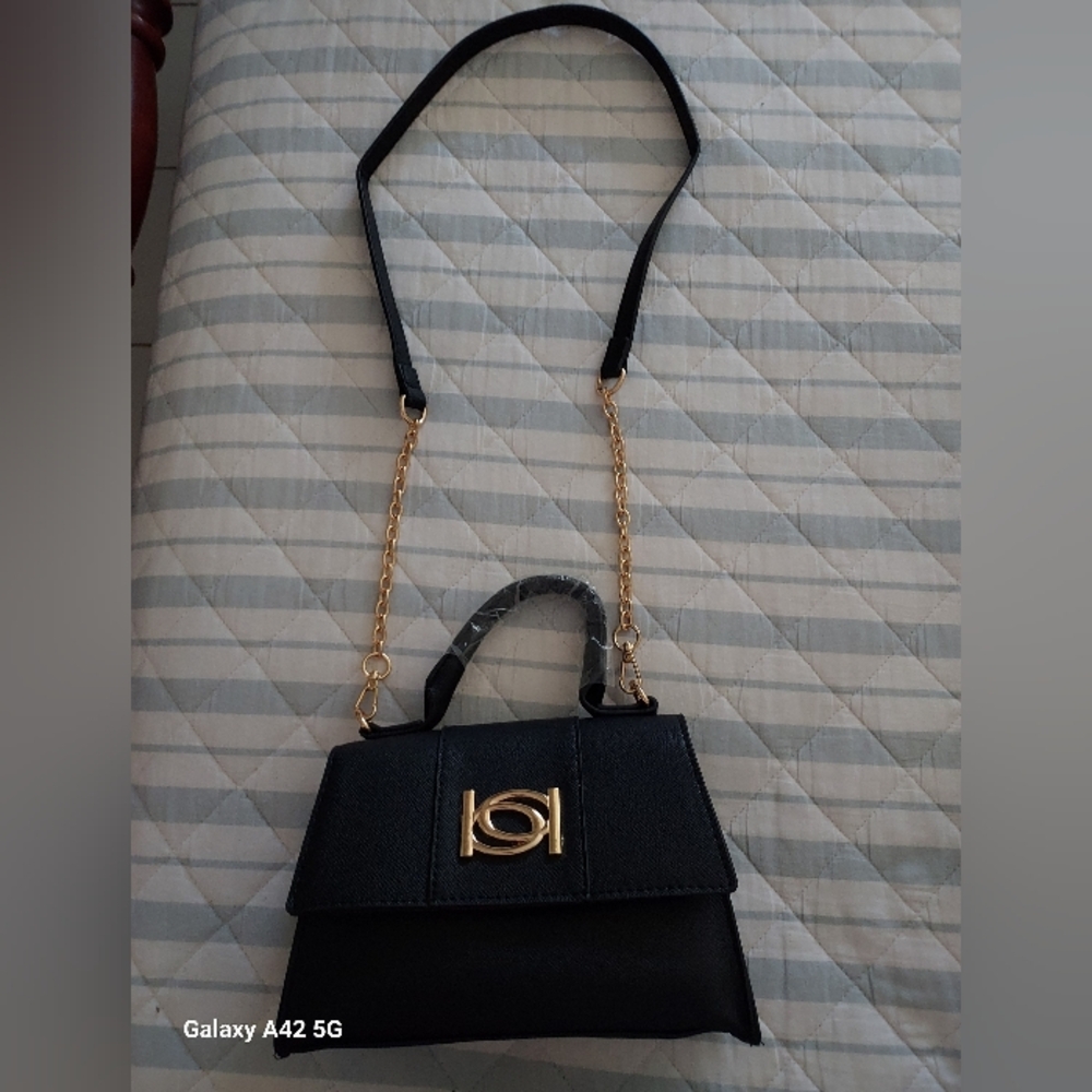 NWOT bebe brand Black Crossbody Bag Handbag Purse Women